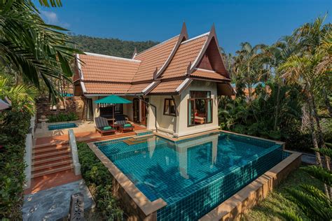 Koh Chang Paradise Resort.